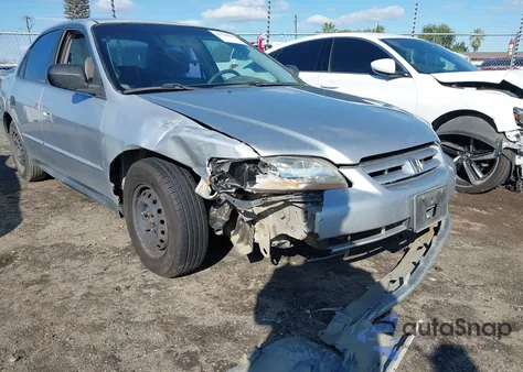 2001 Honda Accord Value Package из США, поврежденный, VIN 1HGCF86601A065949